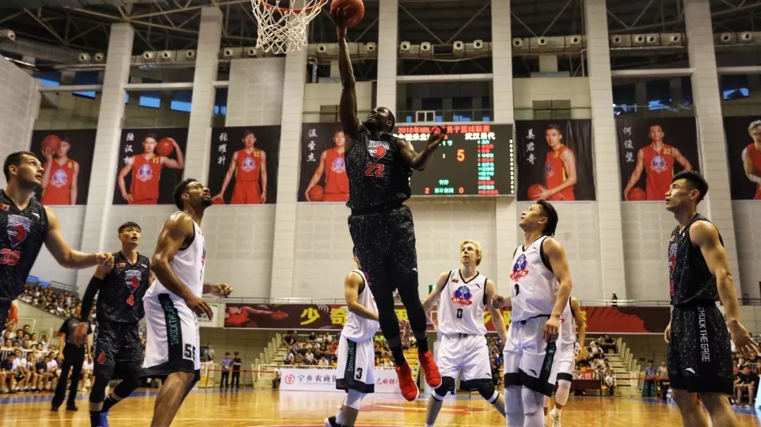 此役他在非 此役他在非