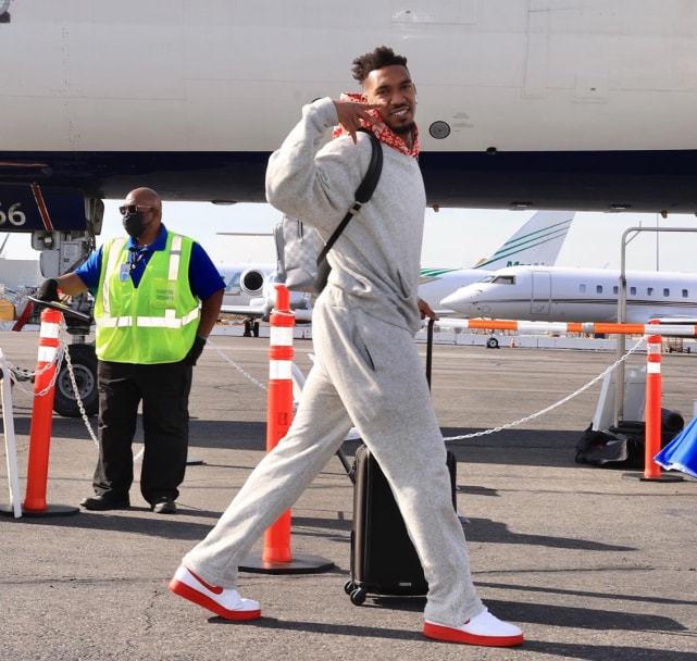 一条主线 一条主线